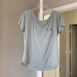 Vuori Sage Heather Lux Performance T-Shirt Size Medium - NWOT